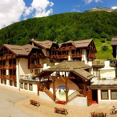 Hotel Domina Parco Dello Stelvio